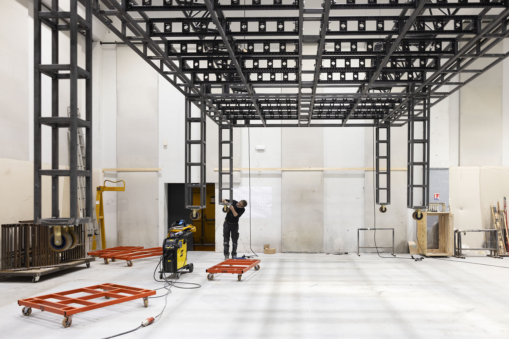 Standardised Structure STANDARDISED STRUCTURES IN THE 2025 SET DESIGNS | Festival d’Aix—en ...