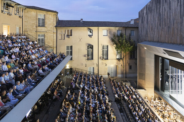 Public au Théâtre de l'Archevêché — Festival d'Aix-en-Provence 2024